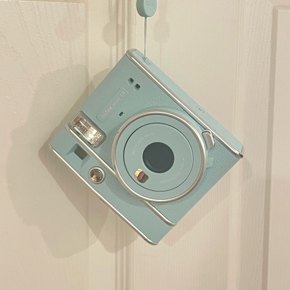 Fujifilm Instax Mini 40 Hearth & Magnolia